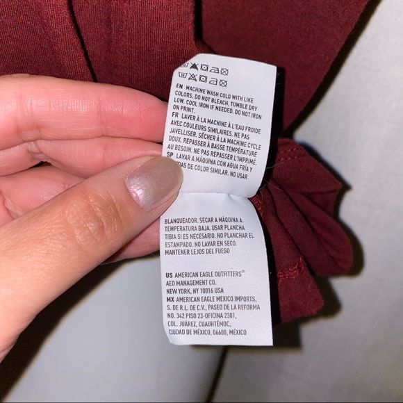 Men’s American Eagle Outfitters Burgundy Crewneck - Picture 11 of 15